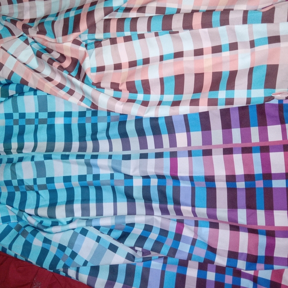 Plaid Gradient Color Button-Up Shirts So Cute, Size XL Never Worn - Picture 9 of 9